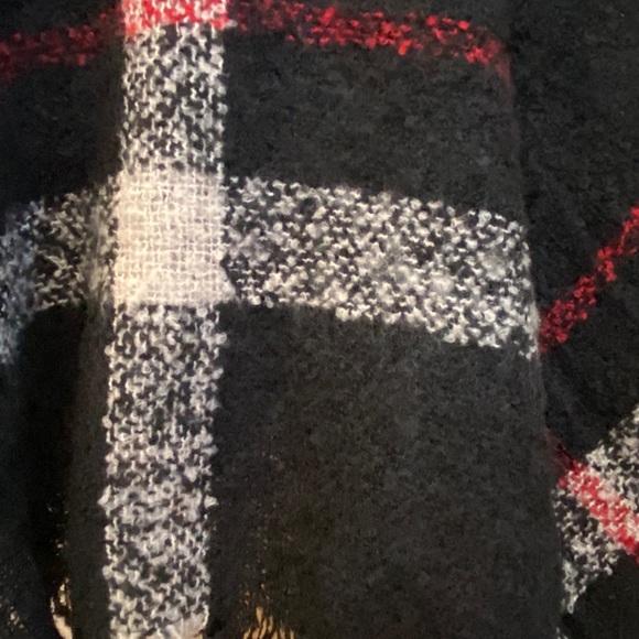 *One Left* Turtleneck Black White & Red Poncho - Picture 6 of 7